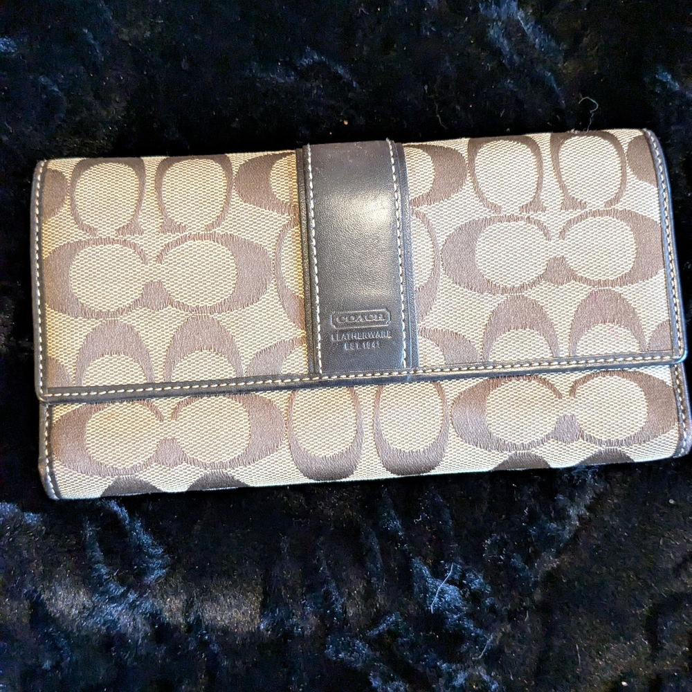 Coach Signature Brown Wallet
